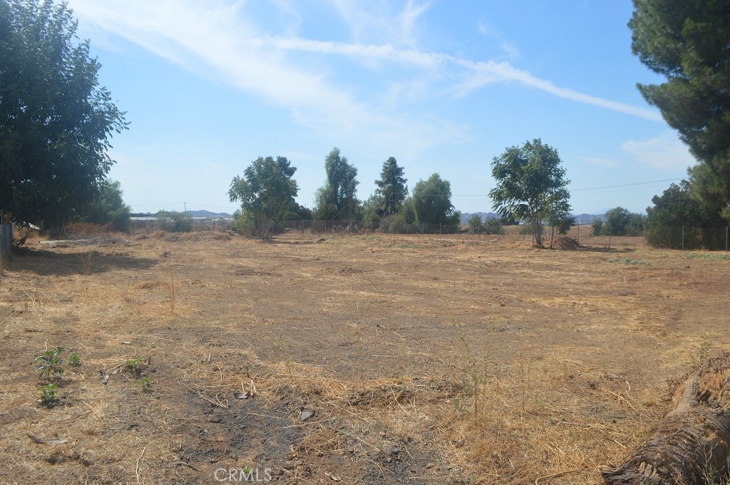 671 West Ave L Calimesa, CA 92320 - Photo 5 of 8