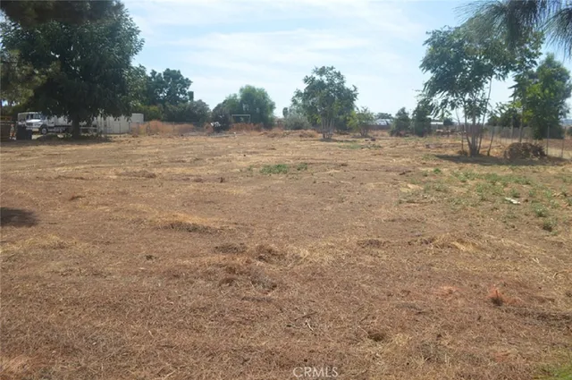 $225,000 | 671 West Ave L, Calimesa, CA 92320