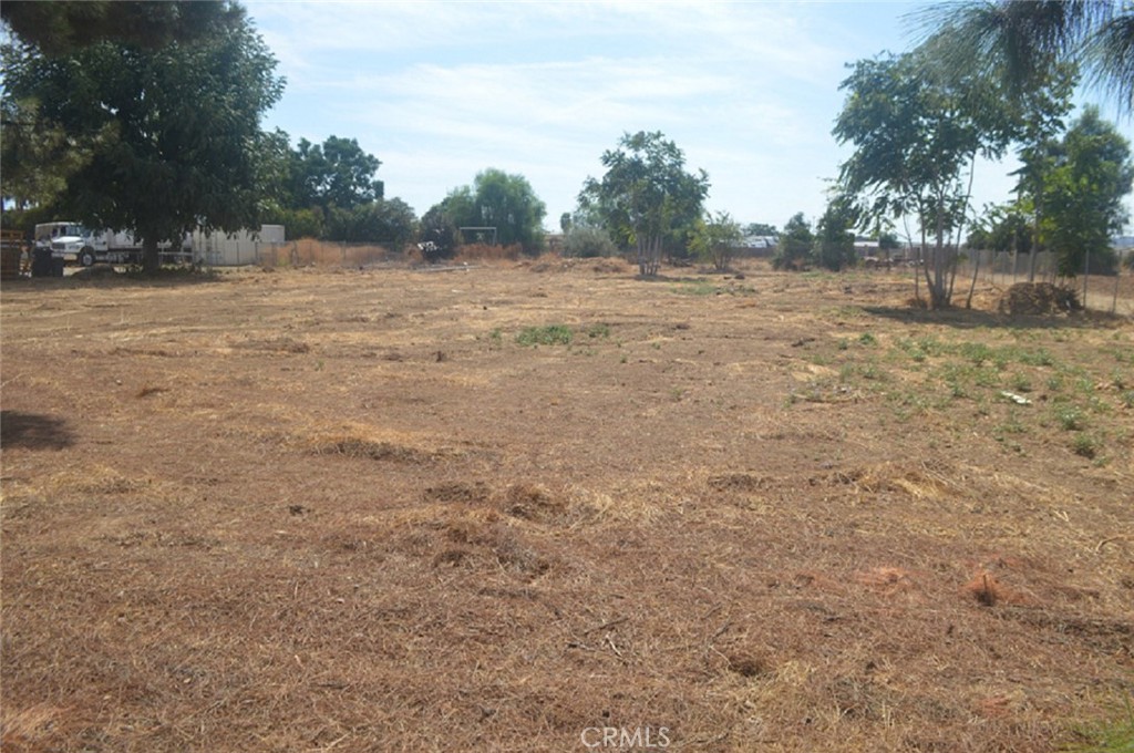 671 West Ave L Calimesa, CA 92320 - Photo 6 of 8