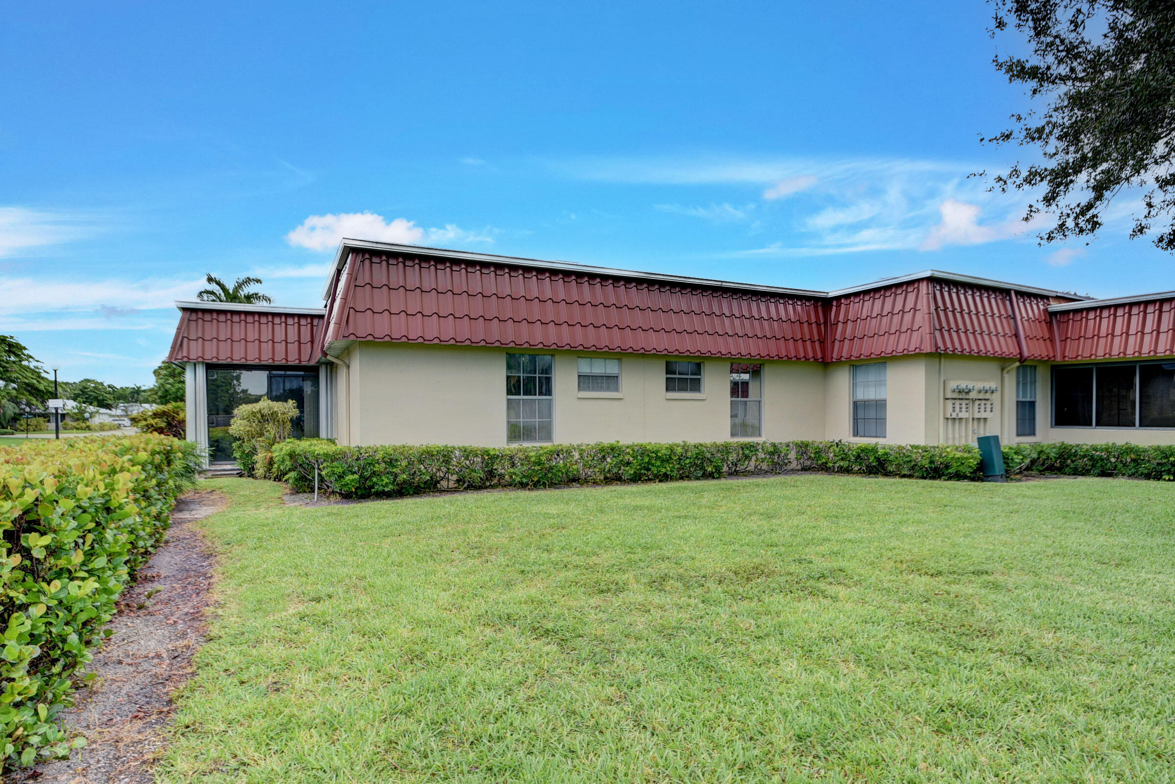 330 Cape Cod Circle, Unit B Lake Worth, FL 33467 - Photo 20 of 26 21_apartment (21)