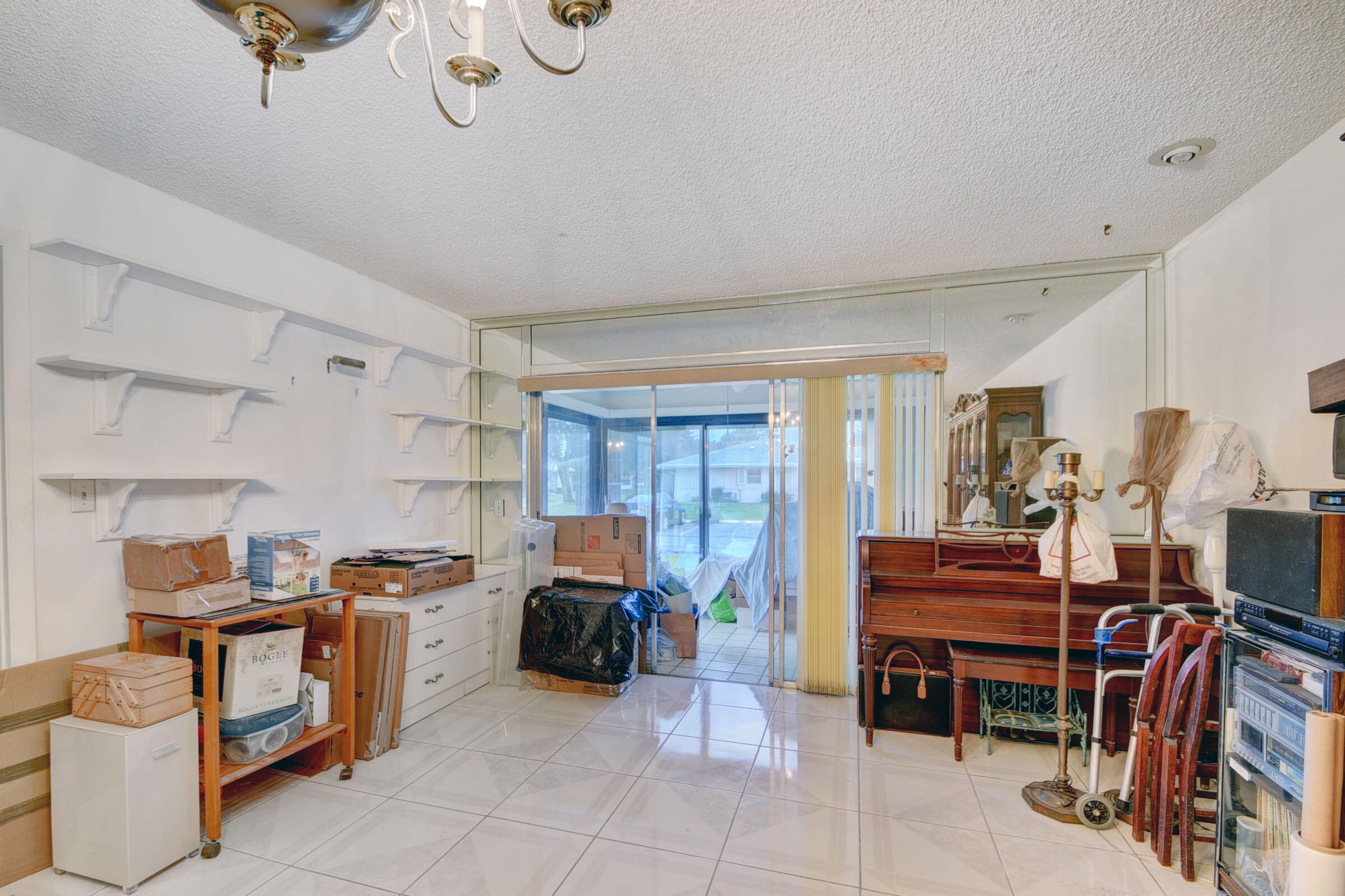 330 Cape Cod Circle, Unit B Lake Worth, FL 33467 - Photo 7 of 26 07_apartment (7)