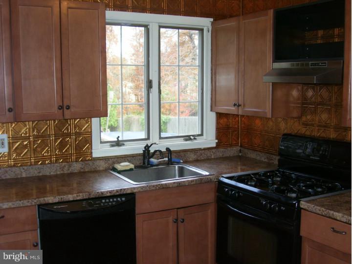 3 Sherbrooke Road Ewing, NJ 08638 - Photo 3 of 10