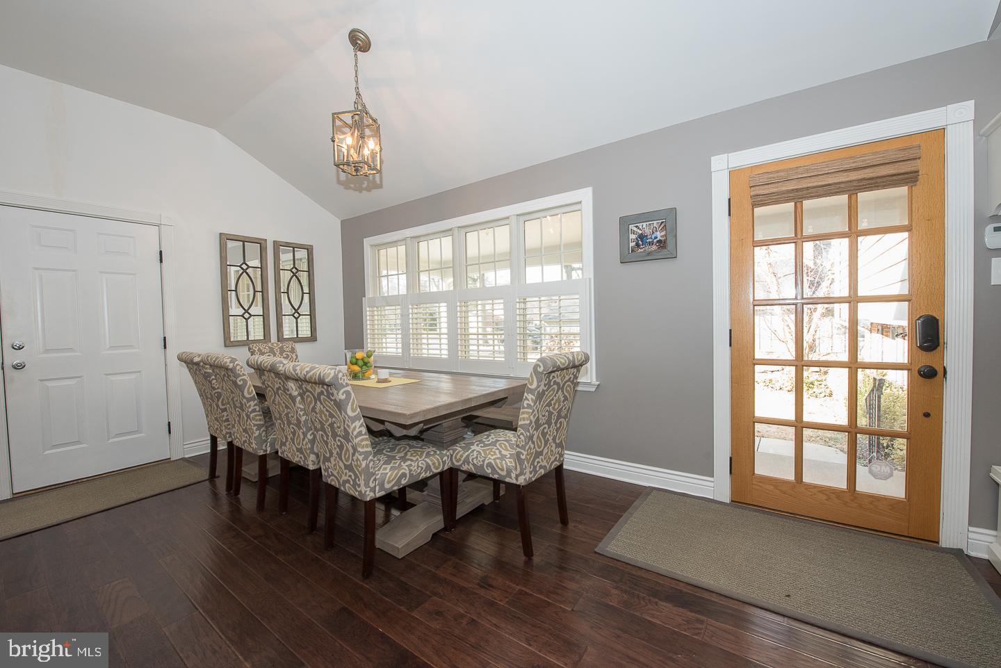 430 Pelham Road Cherry Hill, NJ 08034 - Photo 8 of 30 Large Dining Area