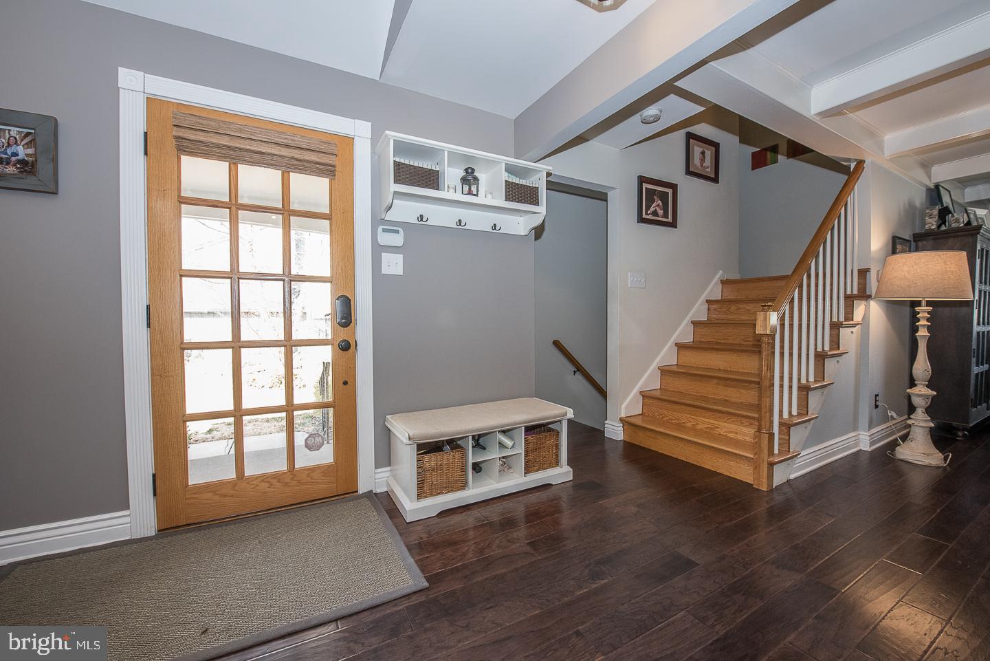 430 Pelham Road Cherry Hill, NJ 08034 - Photo 9 of 30 Bright and inviting entry