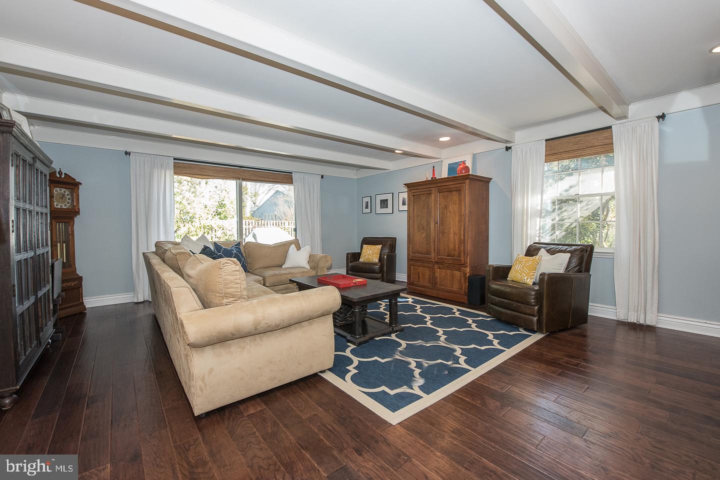 430 Pelham Road Cherry Hill, NJ 08034 - Photo 10 of 30 Cozy Living Room