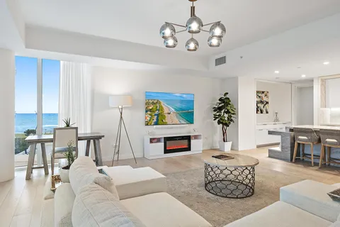 $2,200,000 | 3550 South Ocean Boulevard, Unit 3D, South Palm Beach, FL 33480