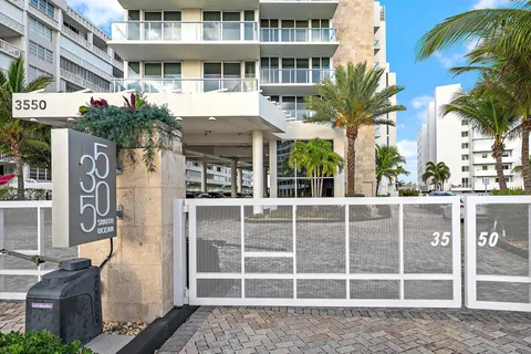 $2,200,000 | 3550 South Ocean Boulevard, Unit 3D, South Palm Beach, FL 33480