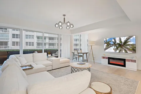 $2,200,000 | 3550 South Ocean Boulevard, Unit 3D, South Palm Beach, FL 33480