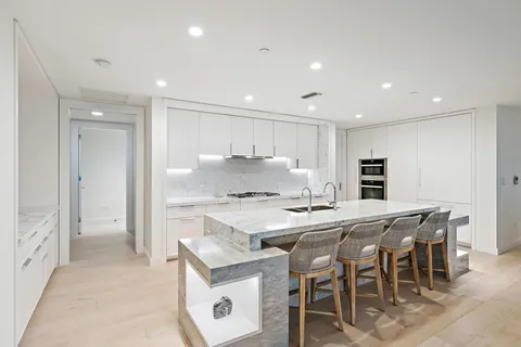 $2,200,000 | 3550 South Ocean Boulevard, Unit 3D, South Palm Beach, FL 33480