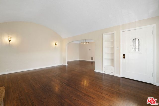 $4,795 | 750 North Spaulding Avenue, Los Angeles, CA 90046