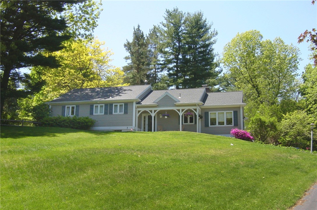 7 Pilgrim Circle, Rochester, NY 14618 Compass