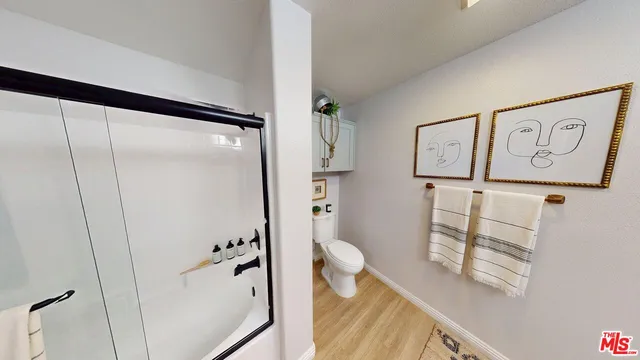 $3,332 | 1901 North Buena Vista Street, Unit 2314, Burbank, CA 91504