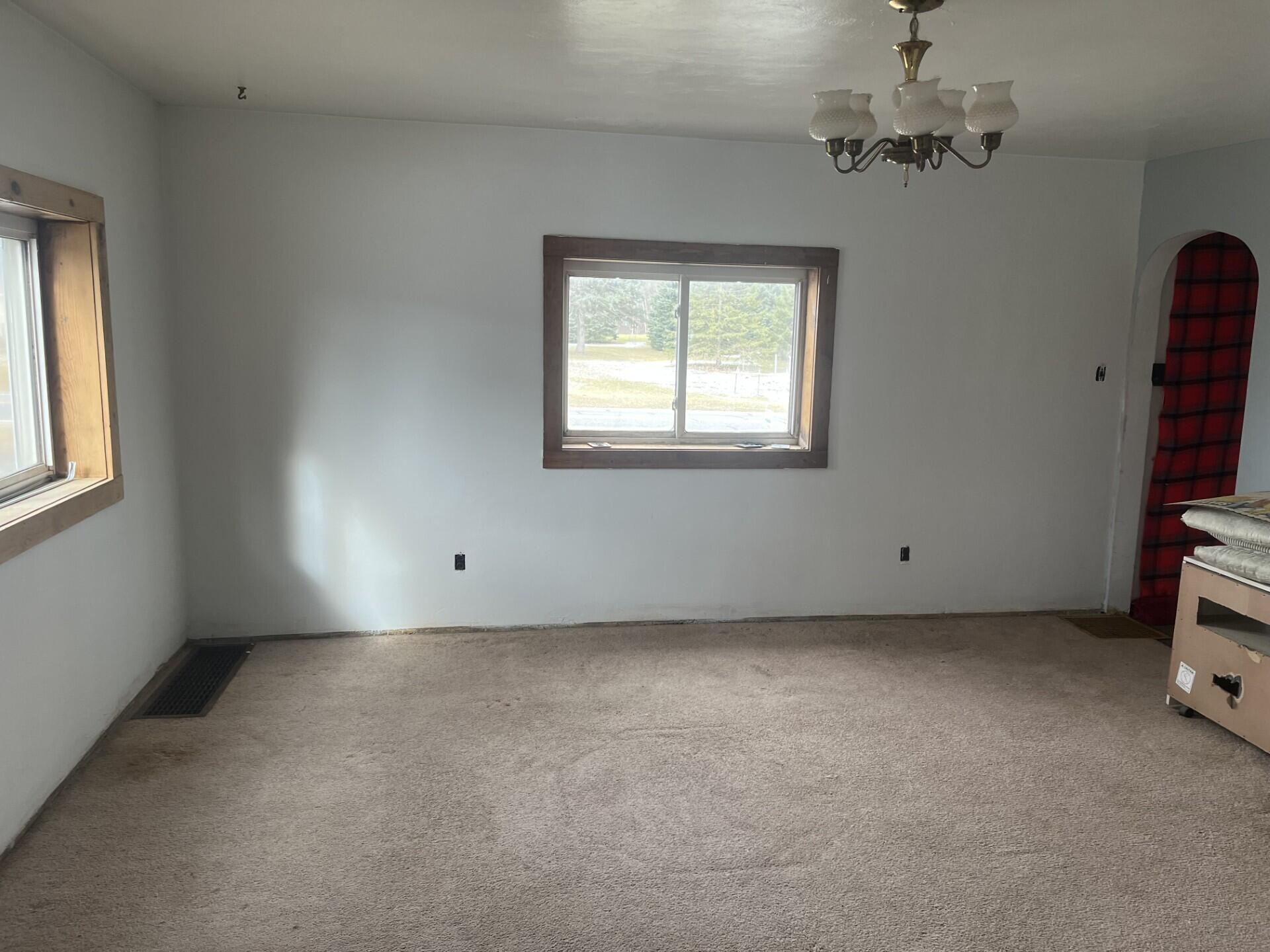 5722 Wyman Road Edmore, MI 48829 - Photo 3 of 10 thumbnail_IMG_9417
