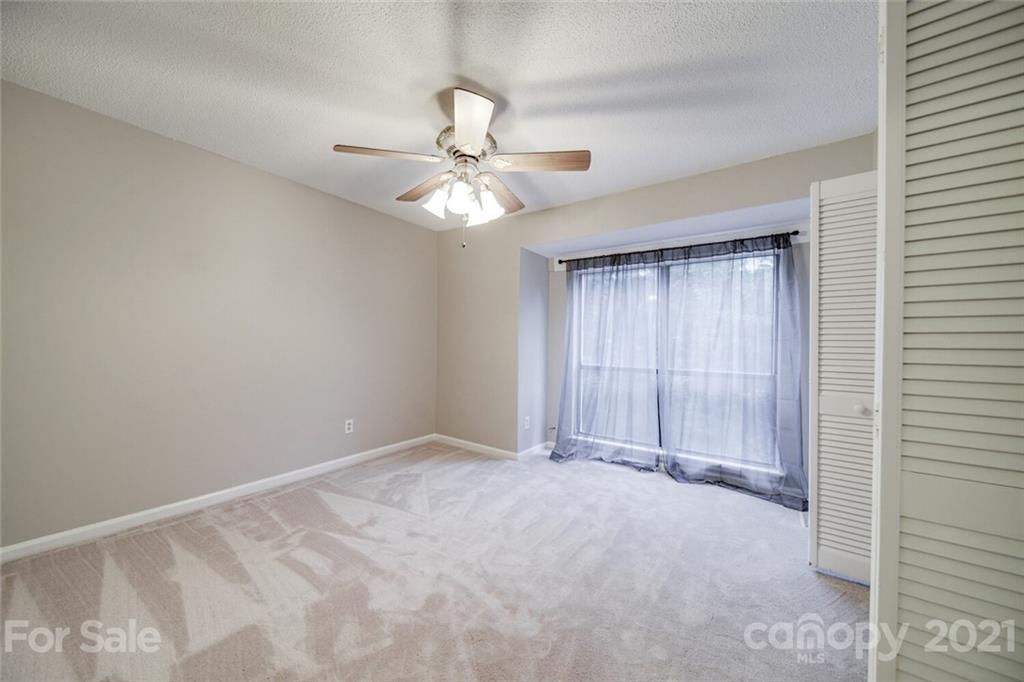 11037 Carmel Crossing Road Charlotte, NC 28226 - Photo 16 of 30
