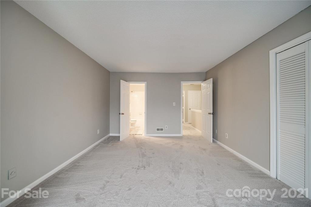 11037 Carmel Crossing Road Charlotte, NC 28226 - Photo 25 of 30