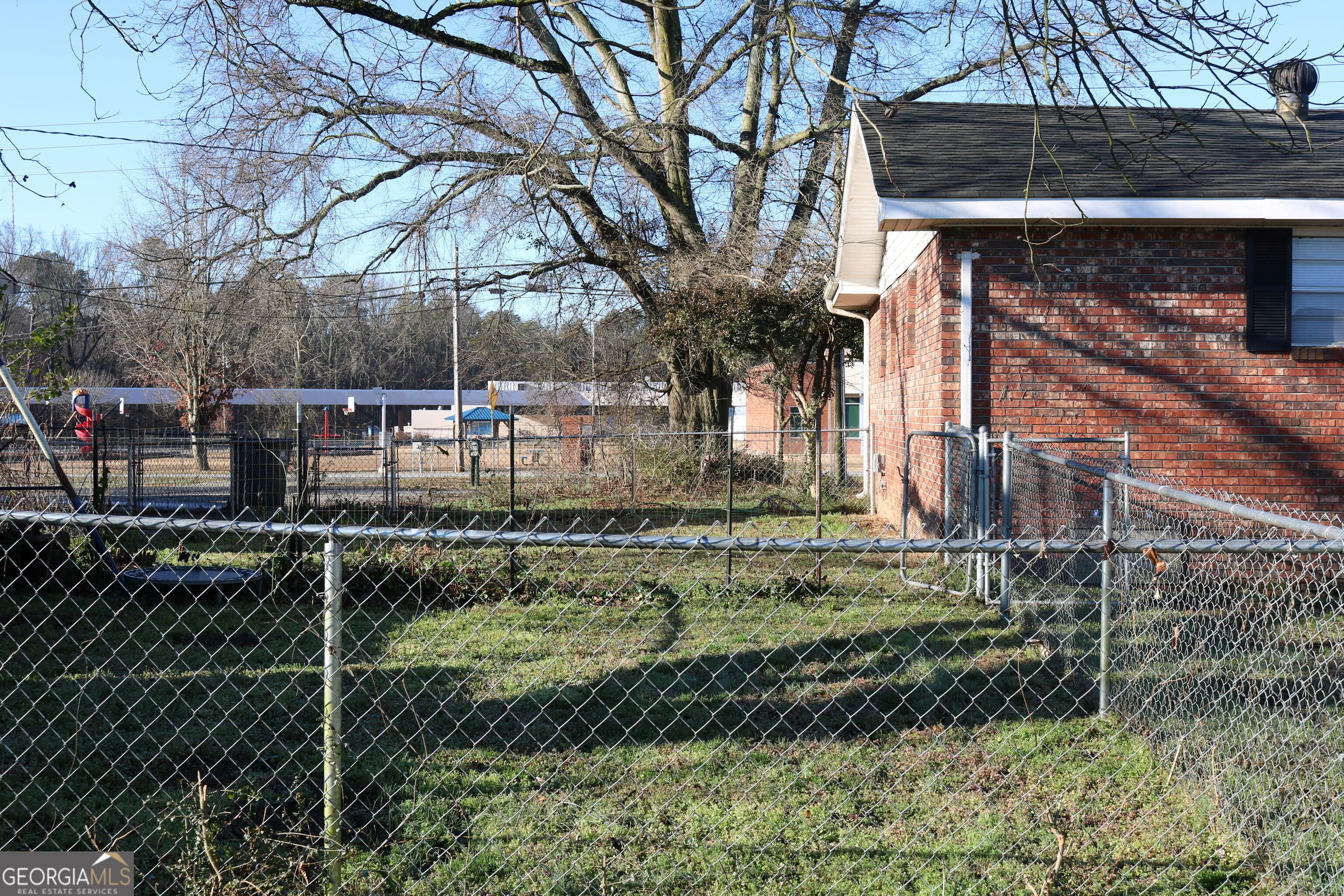 640 Gholston Street Comer, GA 30629 - Photo 5 of 40