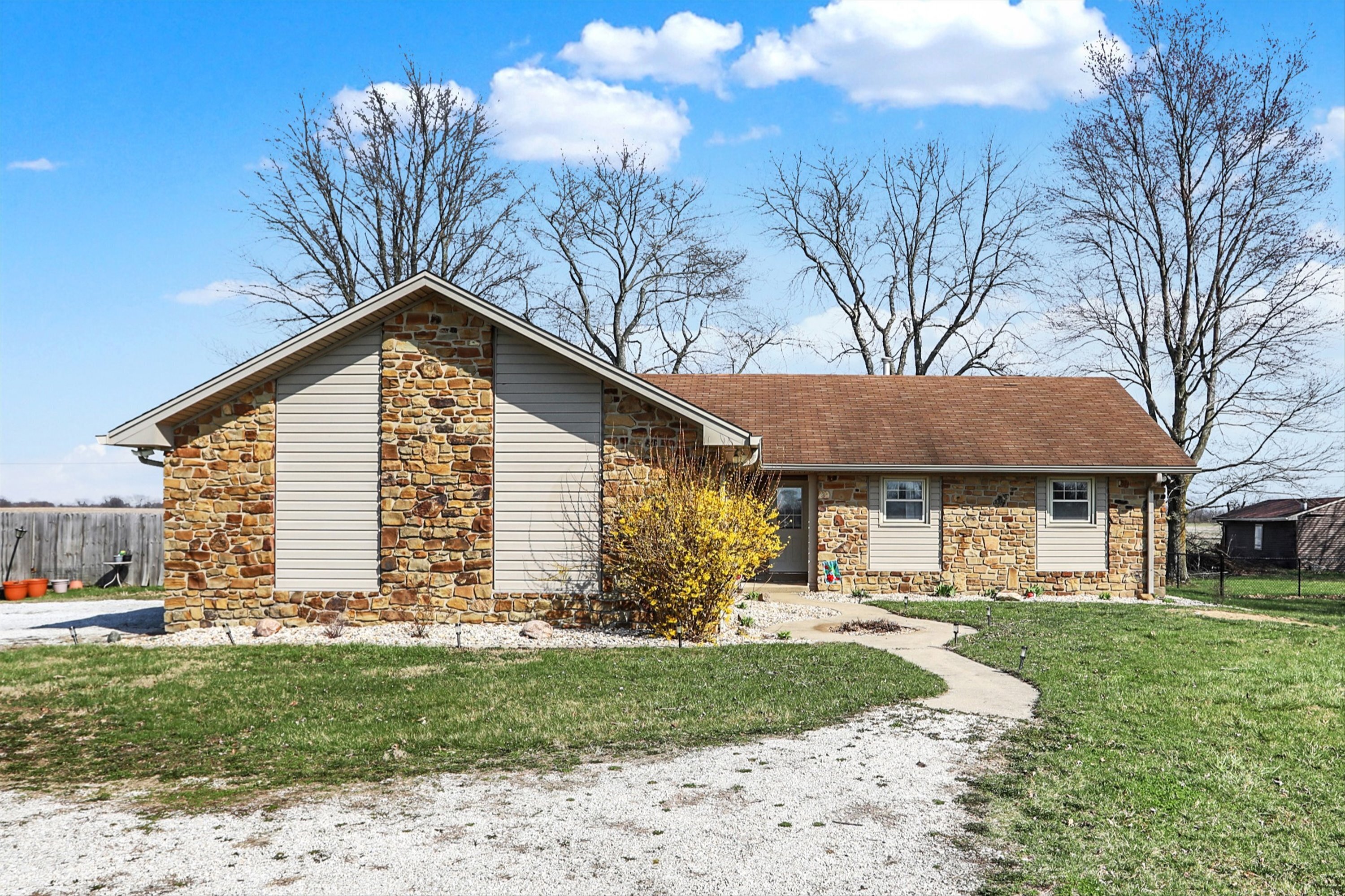 2837 North Centerline Road Franklin, IN 46131 - Photo 1 of 46 Gallery Image 1
