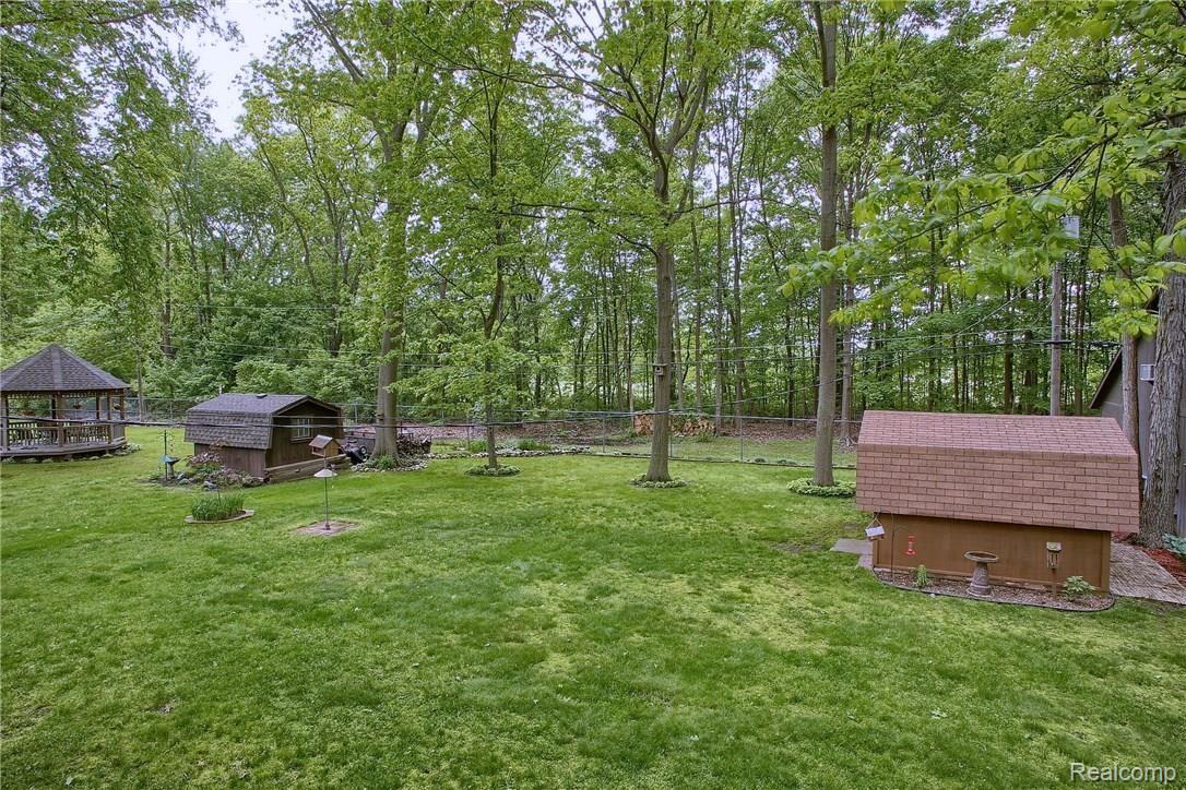 11031 Messmore Road Utica, MI 48317 - Photo 26 of 30 Backyard_3rd_View.jpg