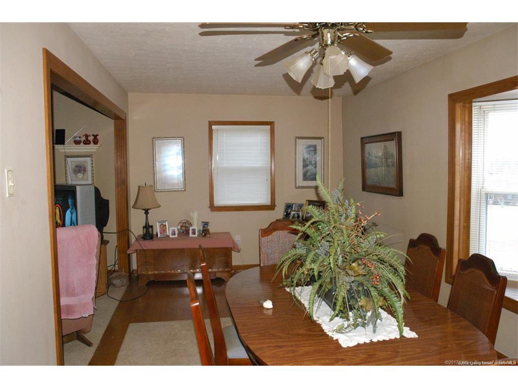 5968 West Luther Road Floyds Knobs, IN 47119 - Photo 4 of 28