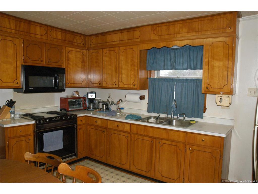 5968 West Luther Road Floyds Knobs, IN 47119 - Photo 5 of 28