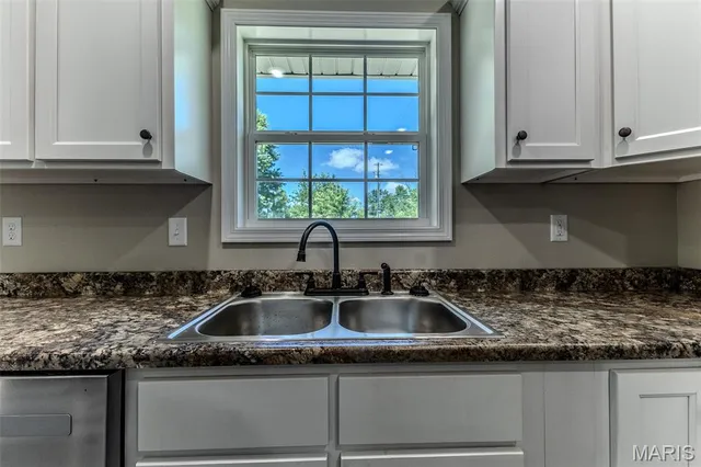 $229,000 | 1507 Finn Drive, Lebanon, MO 65536