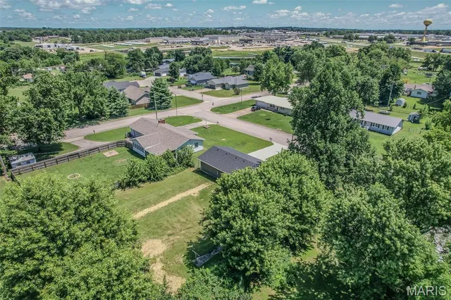 $229,000 | 1507 Finn Drive, Lebanon, MO 65536