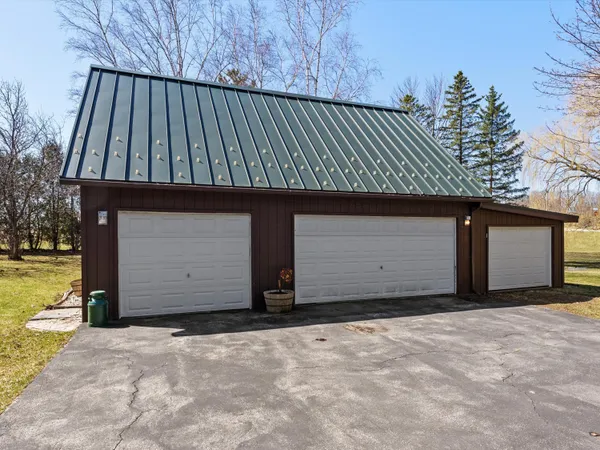$525,000 | 1605 Gjerpen Lane, Cato, WI 54220