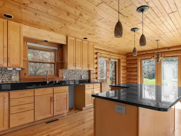 $525,000 | 1605 Gjerpen Lane, Cato, WI 54220