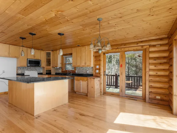 $525,000 | 1605 Gjerpen Lane, Cato, WI 54220