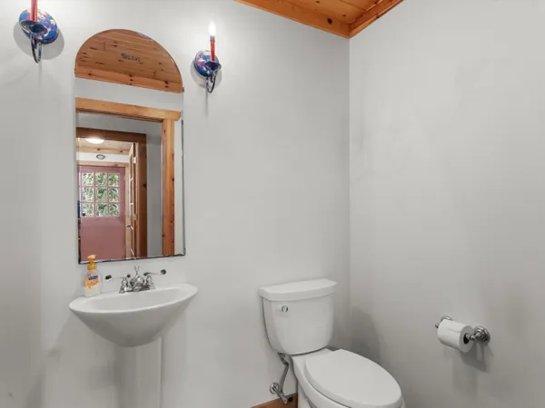 $525,000 | 1605 Gjerpen Lane, Cato, WI 54220