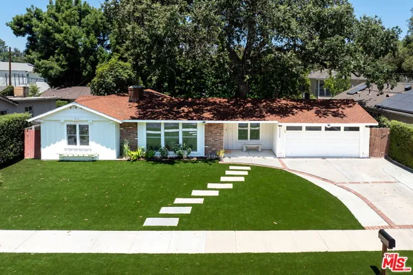 $6,000 | 21309 Ibanez Avenue, Woodland Hills, CA 91364