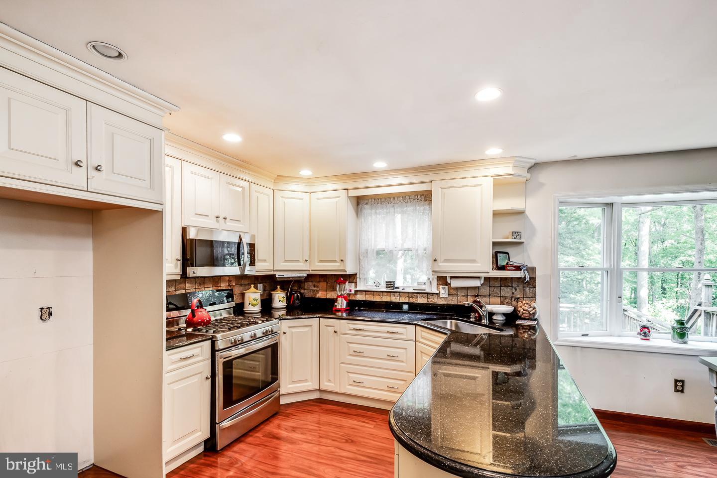 1739 Melmar Road Huntingdon Valley, PA 19006 - Photo 14 of 43