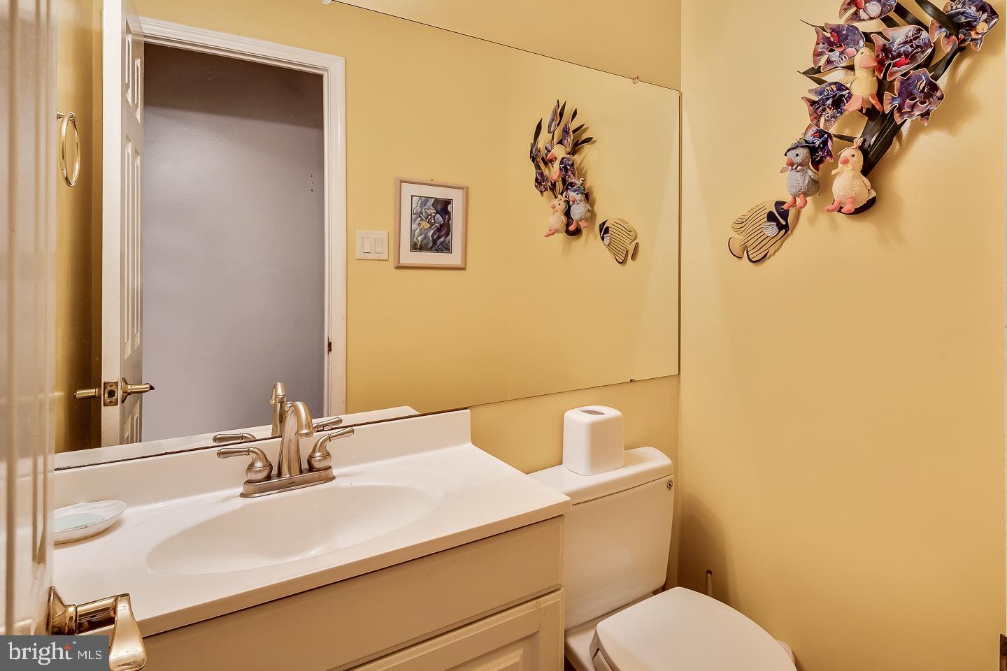 1739 Melmar Road Huntingdon Valley, PA 19006 - Photo 19 of 43