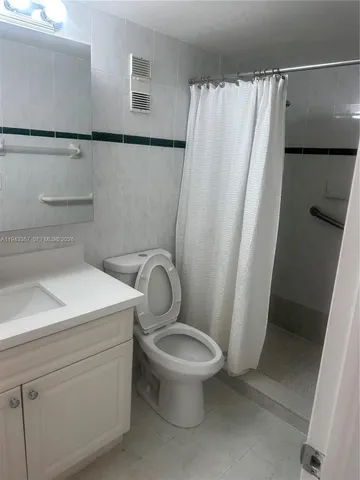 $3,750 | 9273 Collins Avenue, Unit 607, Surfside, FL 33154