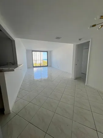 $3,500 | 9273 Collins Avenue, Unit 607, Surfside, FL 33154