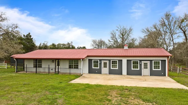 $2,500,000 | 103 County Road 103, Giddings, TX 78942