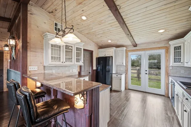 $2,500,000 | 103 County Road 103, Giddings, TX 78942