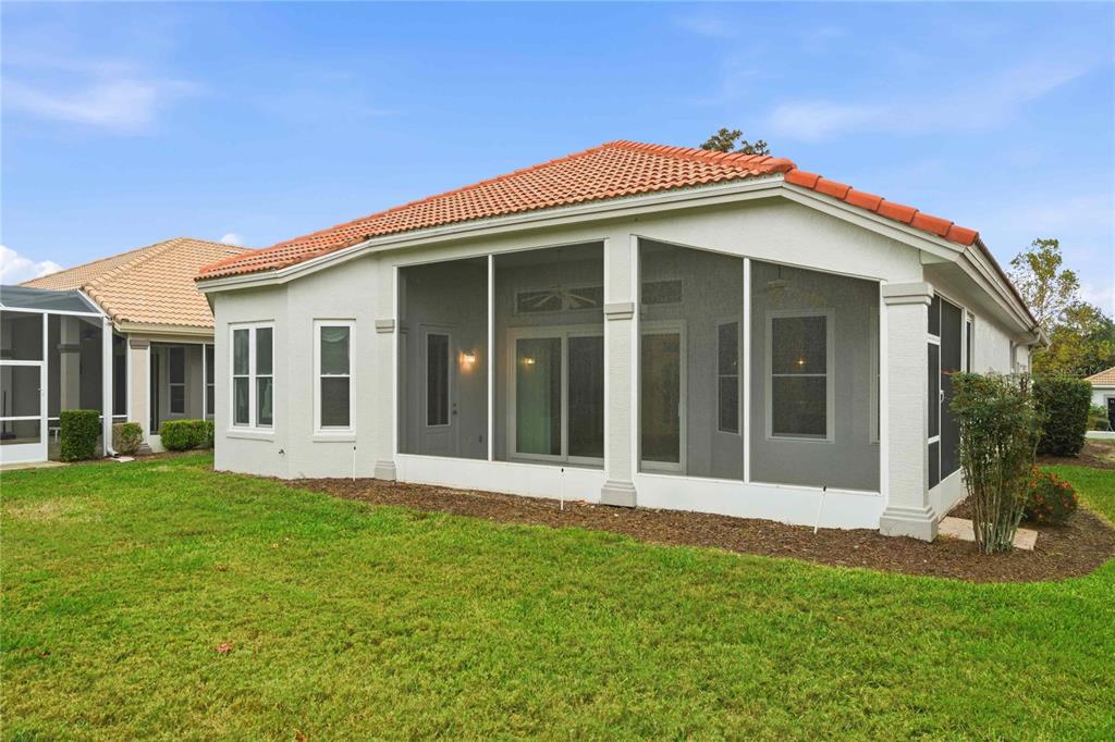680 West Doerr Path Hernando, FL 34442 - Photo 40 of 48 front view of a house with a yard