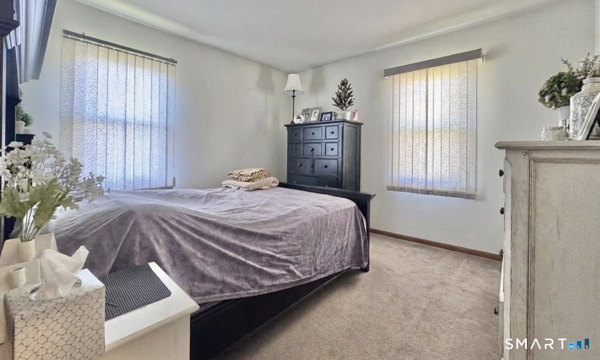 1985 Cutspring Road Stratford, CT 06614 - Photo 20 of 29