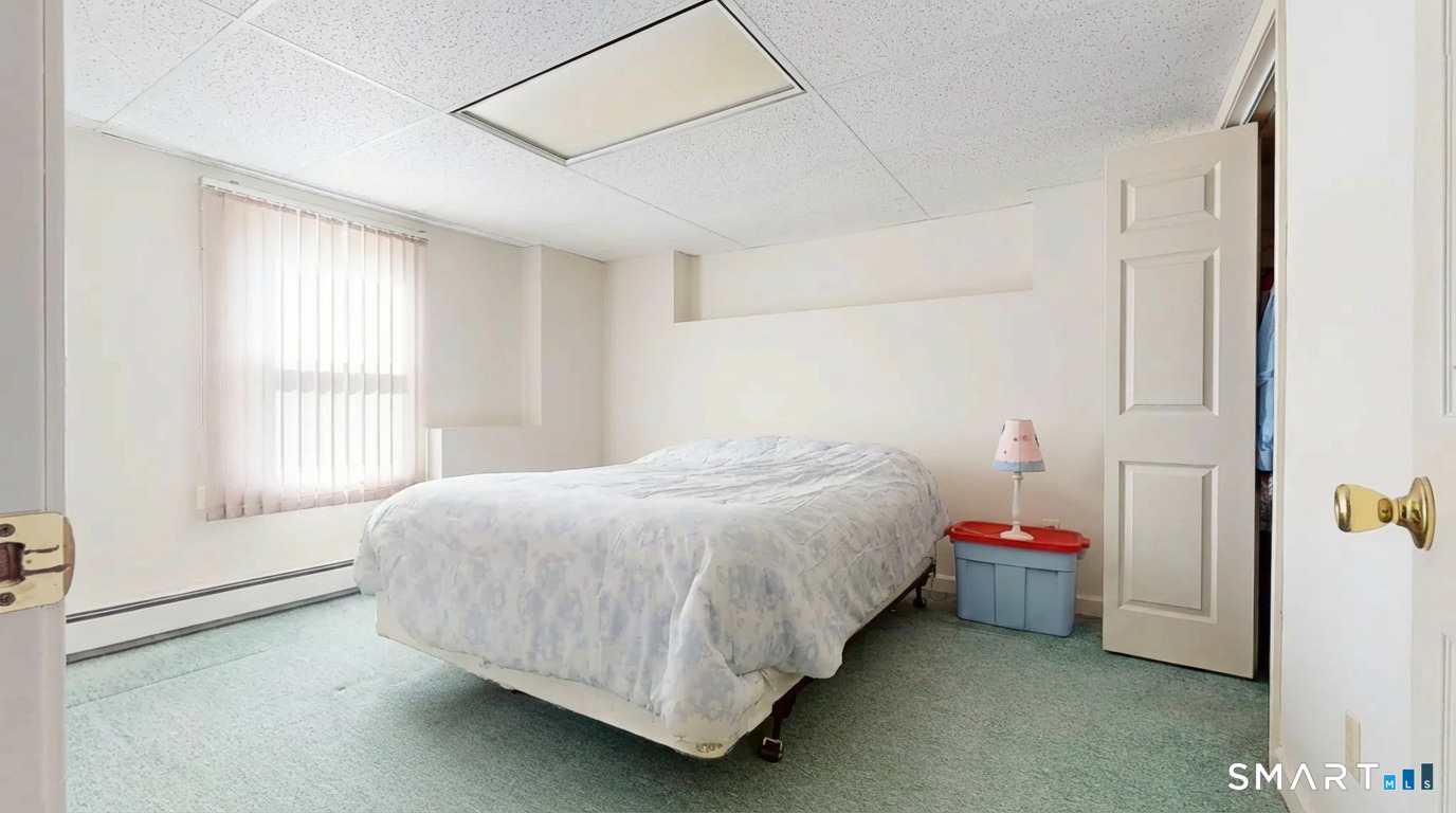 1985 Cutspring Road Stratford, CT 06614 - Photo 27 of 29