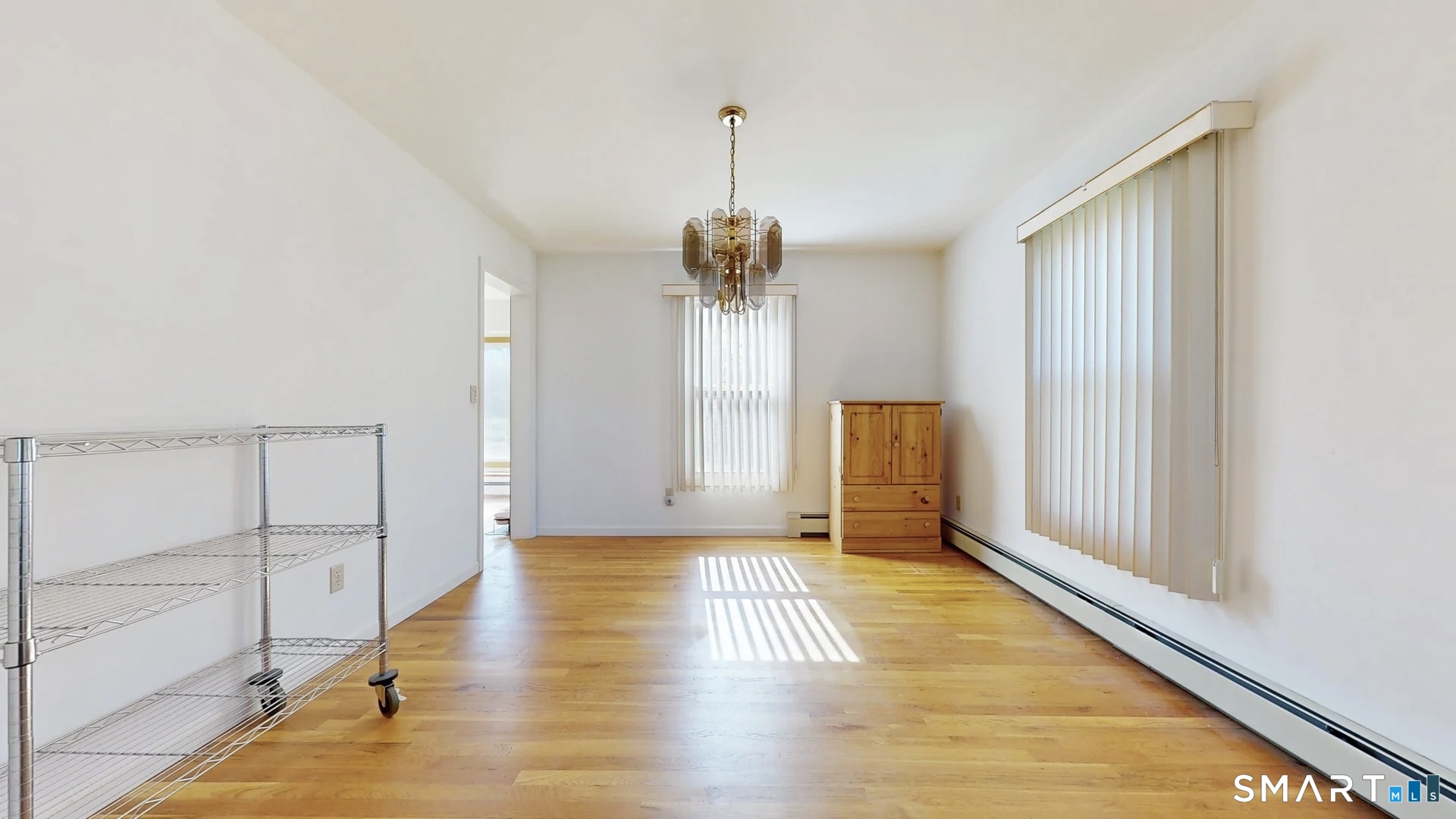 1985 Cutspring Road Stratford, CT 06614 - Photo 5 of 29