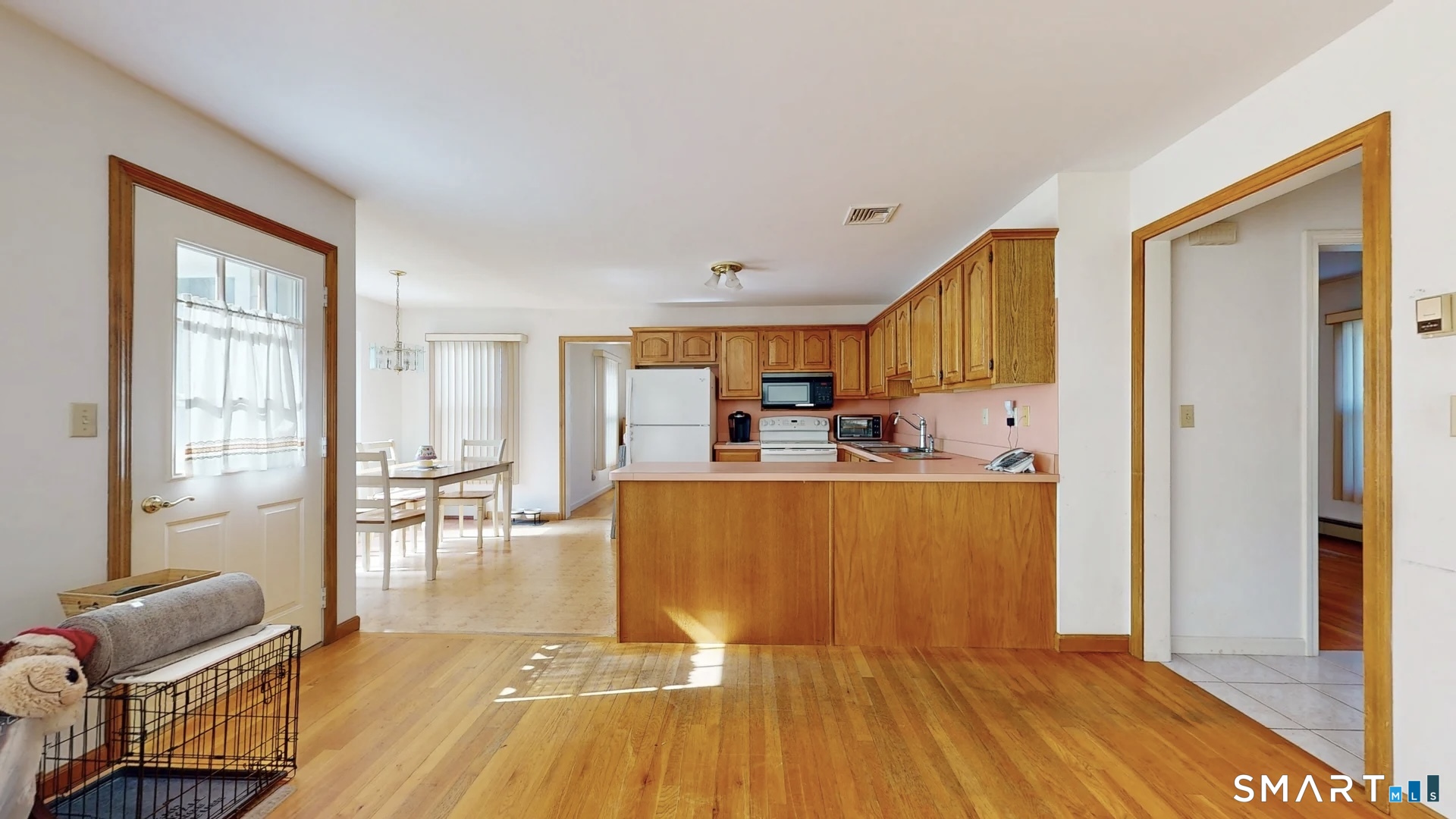 1985 Cutspring Road Stratford, CT 06614 - Photo 10 of 29