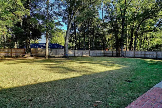 $435,000 | 3915 Royal Oaks Drive, Tallahassee, FL 32309