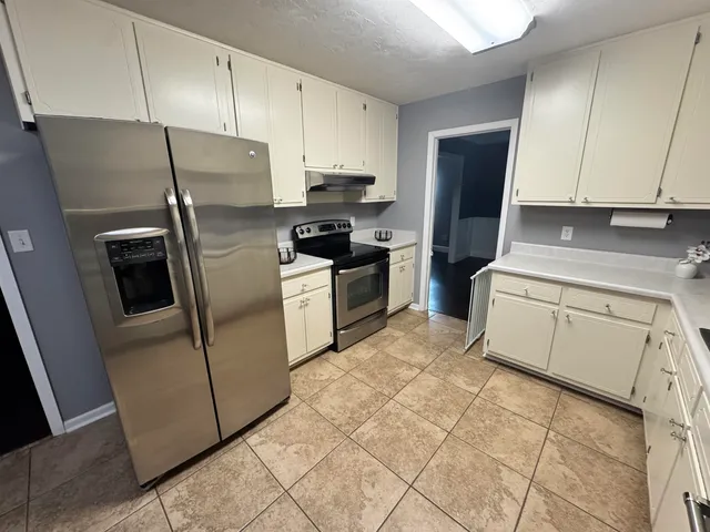 $435,000 | 3915 Royal Oaks Drive, Tallahassee, FL 32309