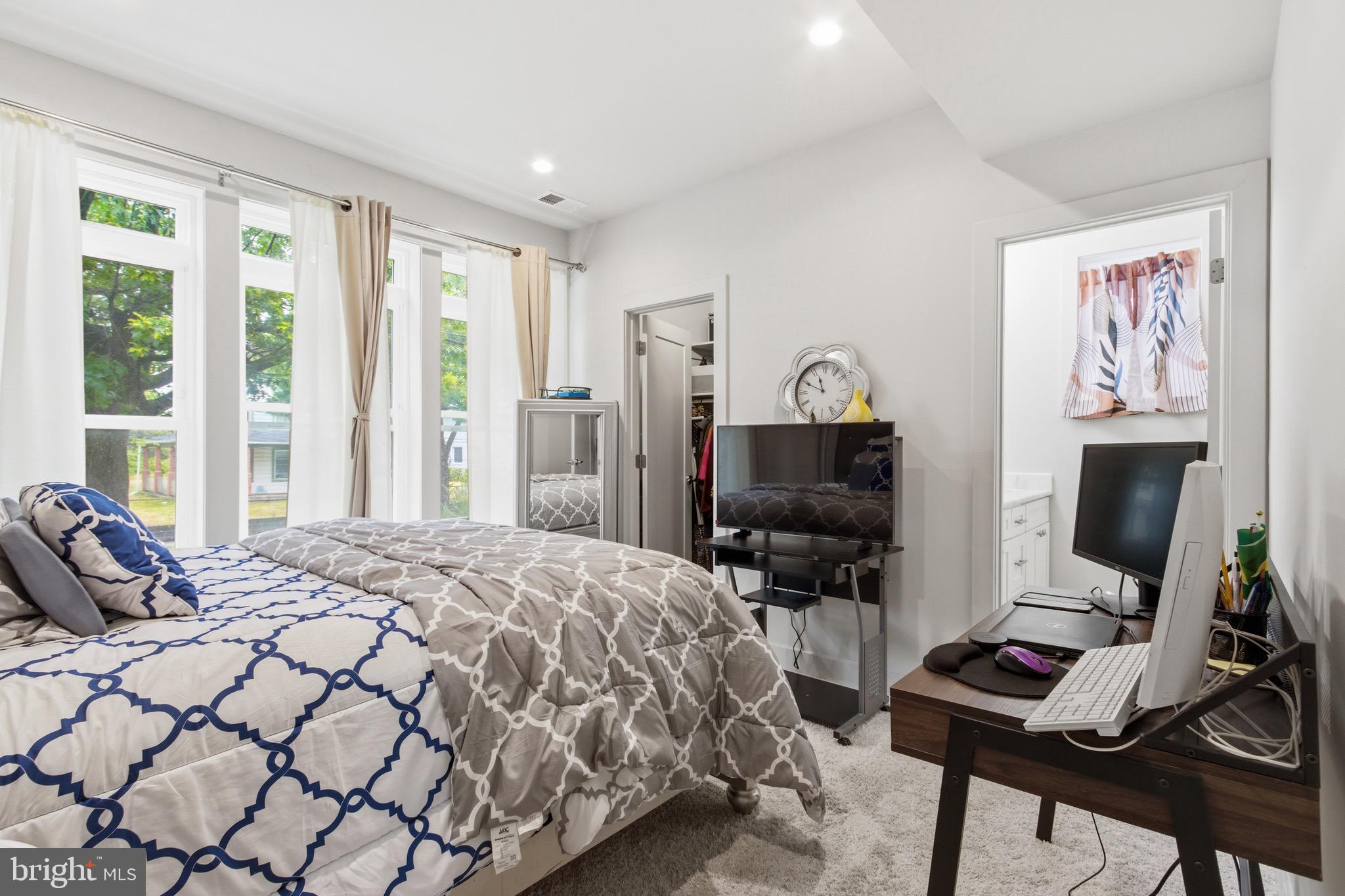 4613 Minnesota Avenue Northeast, Unit 2 Washington, DC 20019 - Photo 15 of 25
