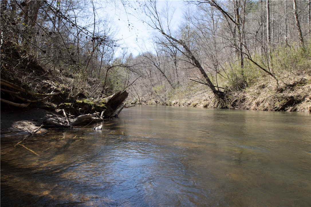 560 North Horseshoe Bridge Road Westminster, SC 29693 - Photo 3 of 23 Perfect for tubing!