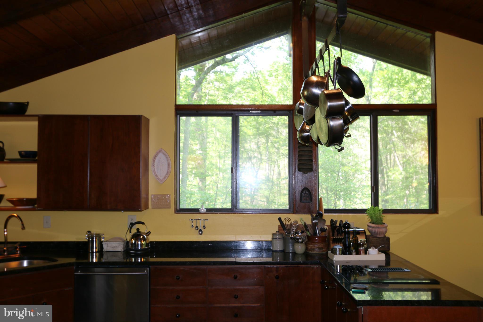 785 Brooke Road Fredericksburg, VA 22405 - Photo 8 of 24 Kitchen