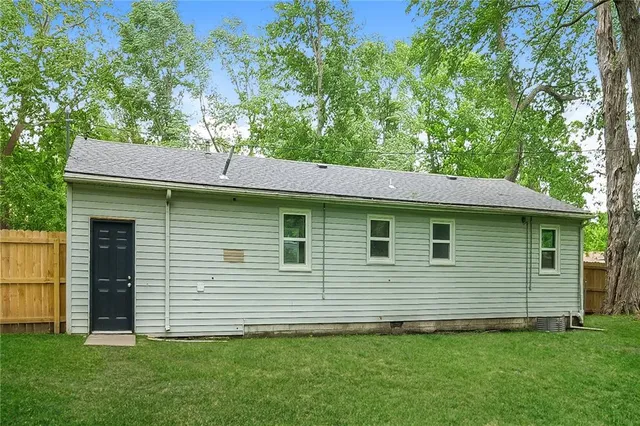 $1,525 | 17228 Cerrito Drive, Belton, MO 64012