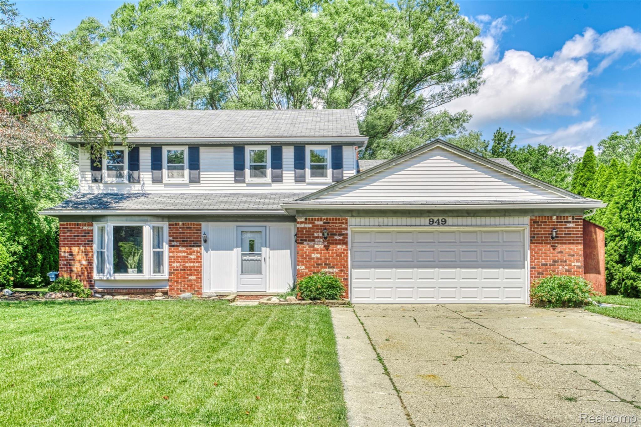 949 Homestead Court Rochester, MI 48309 - Photo 1 of 39 Welcome Home.jpg