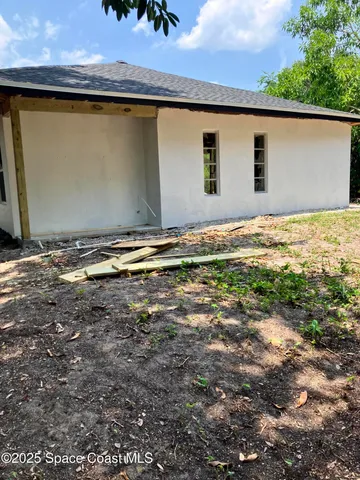 a backyard of a house